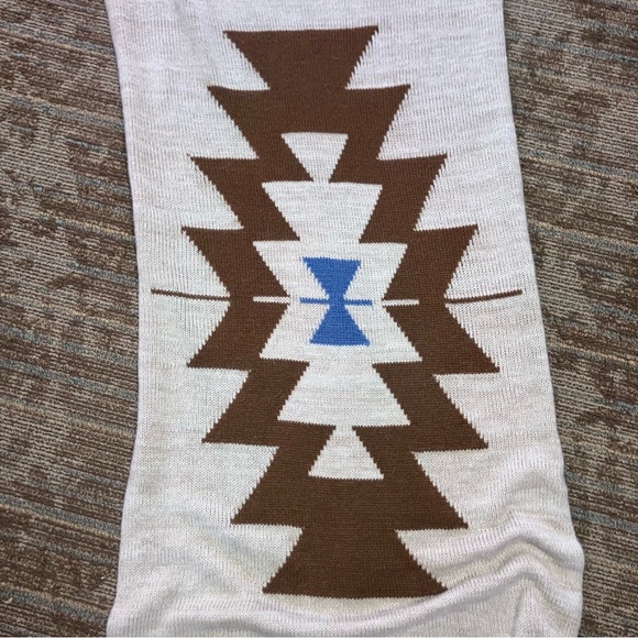 Ecote Geometric Patterned Scarf - Picture 2 of 4